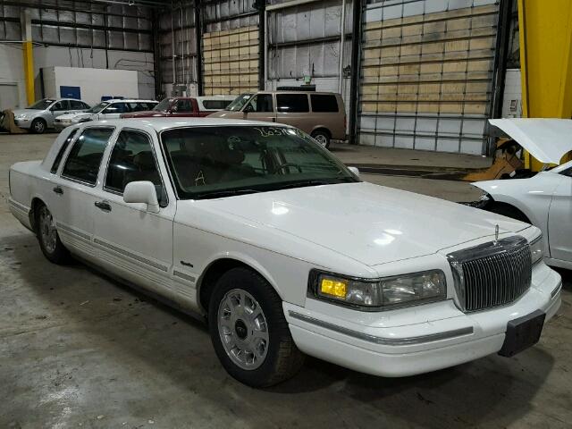 1LNLM82W7VY665290 - 1997 LINCOLN TOWN CAR WHITE photo 1