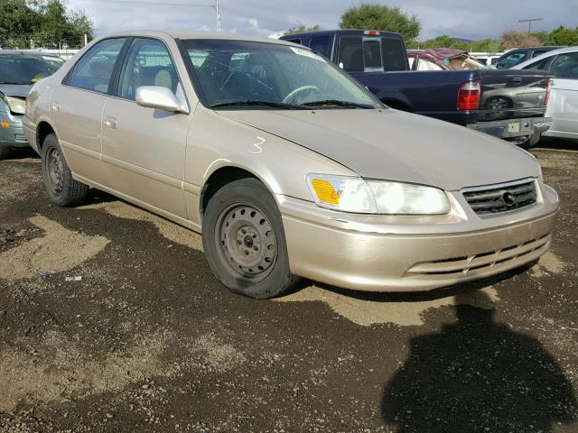 JT2BG22KXY0509628 - 2000 TOYOTA CAMRY CE GOLD photo 1