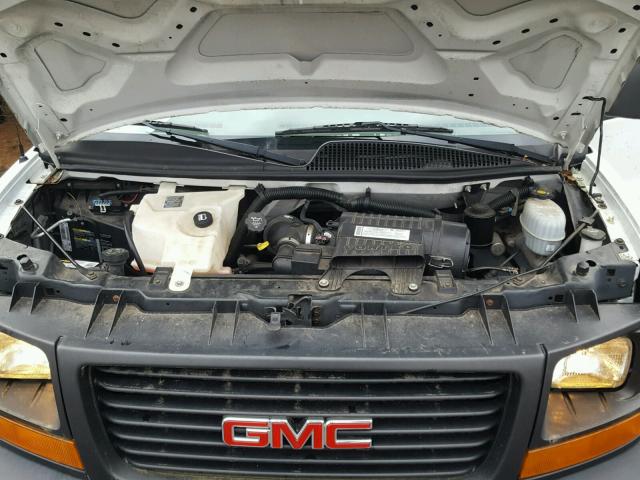 1GTGG25C181154960 - 2008 GMC SAVANA G25 WHITE photo 7