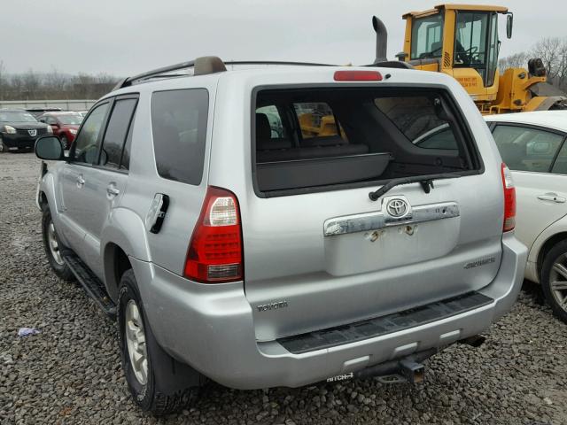 JTEBU14R478092684 - 2007 TOYOTA 4RUNNER SR SILVER photo 3