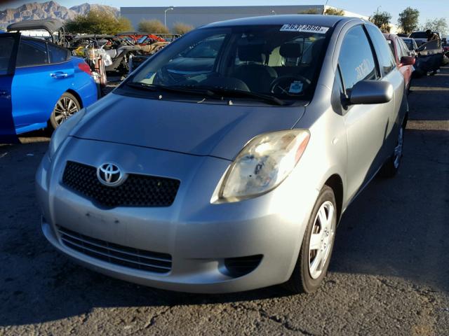 JTDJT923185216896 - 2008 TOYOTA YARIS GRAY photo 2