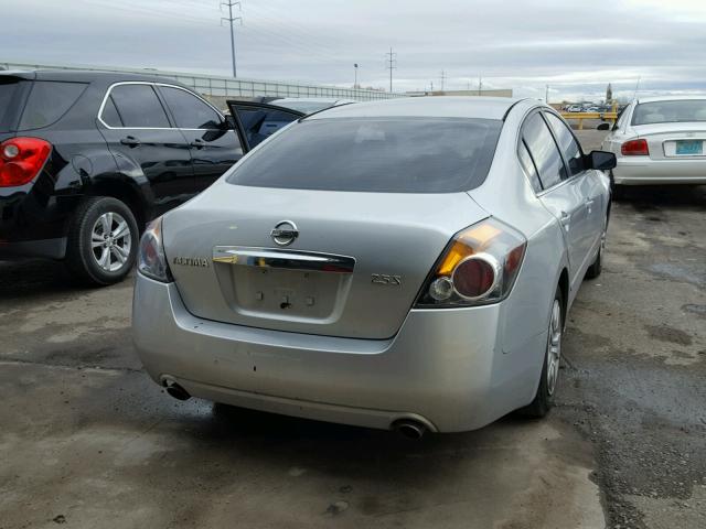 1N4AL2AP4AN471369 - 2010 NISSAN ALTIMA BAS SILVER photo 4