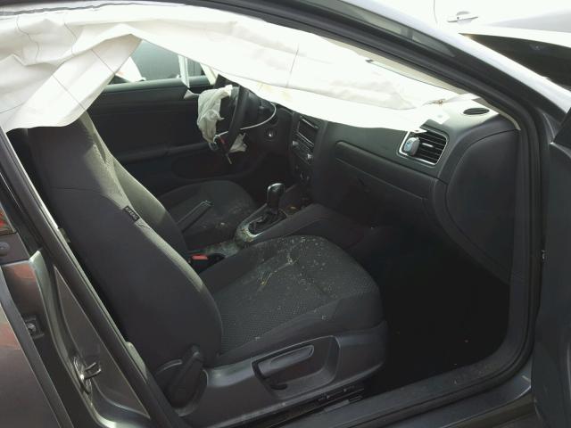 3VW2K7AJ1DM444460 - 2013 VOLKSWAGEN JETTA BASE 灰色 照片 5