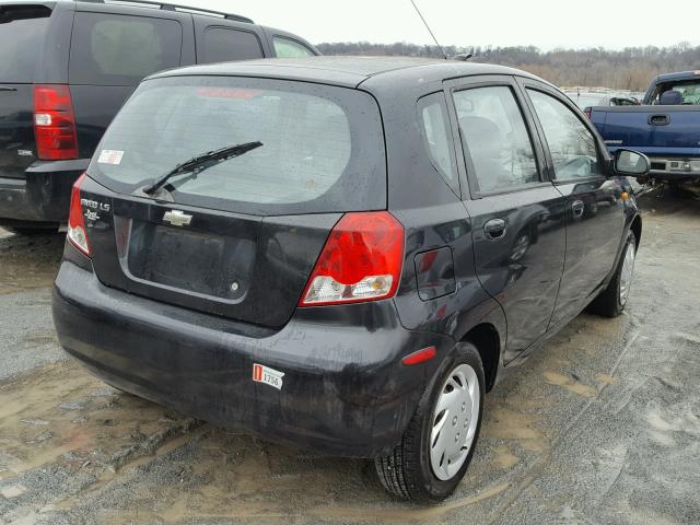 KL1TJ62604B201316 - 2004 CHEVROLET AVEO LS 黑色 照片 4