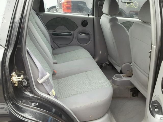 KL1TJ62604B201316 - 2004 CHEVROLET AVEO LS 黑色 照片 6