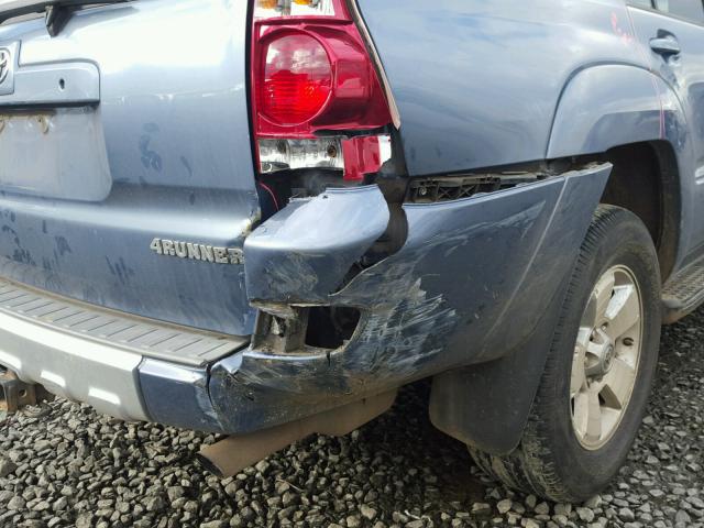 JTEBU14R940052367 - 2004 TOYOTA 4RUNNER SR BLUE photo 9