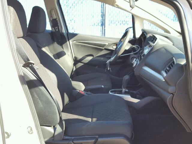 3HGGK5H54FM776502 - 2015 HONDA FIT LX WHITE photo 5