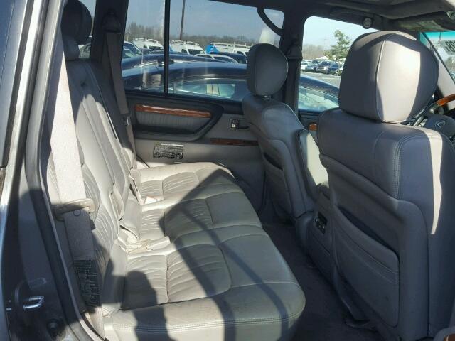 JTJHT00W843548554 - 2004 LEXUS LX 470 GRAY photo 6