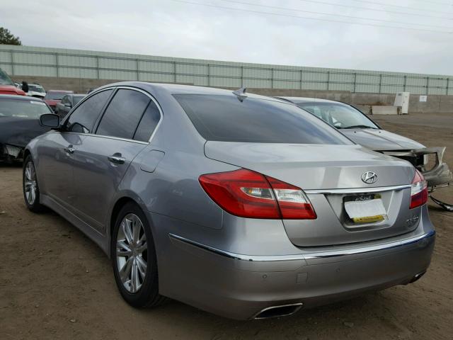 KMHGC4DD2DU239523 - 2013 HYUNDAI GENESIS 3. SILVER photo 3