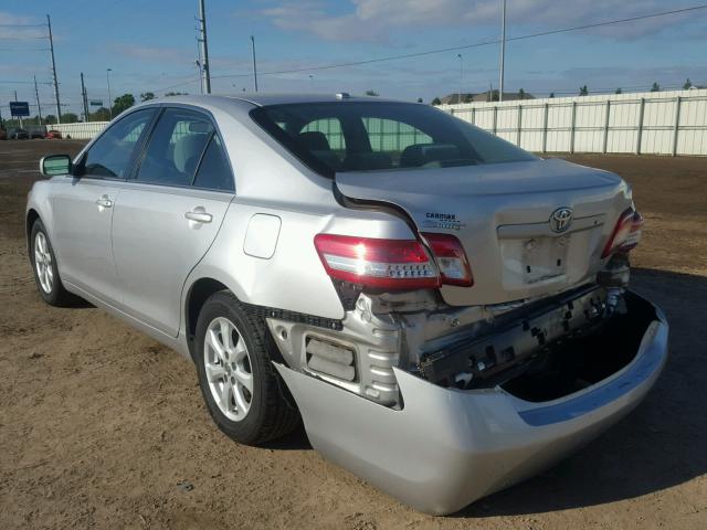 4T1BF3EK0BU699771 - 2011 TOYOTA CAMRY BASE SILVER photo 3