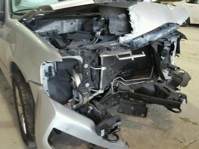 5LMJJ2H52BEJ10172 - 2011 LINCOLN NAVIGATOR SILVER photo 9