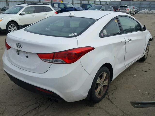 KMHDH6AE7DU010087 - 2013 HYUNDAI ELANTRA CO WHITE photo 4