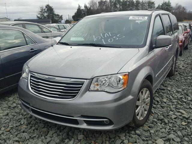 2C4RC1BG2GR269194 - 2016 CHRYSLER TOWN & COU SILVER photo 2