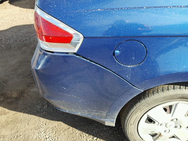 1FAHP32N08W124664 - 2008 FORD FOCUS S/SE BLUE photo 9