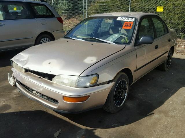 JT2AE09B6S0082726 - 1995 TOYOTA COROLLA LE GOLD photo 2