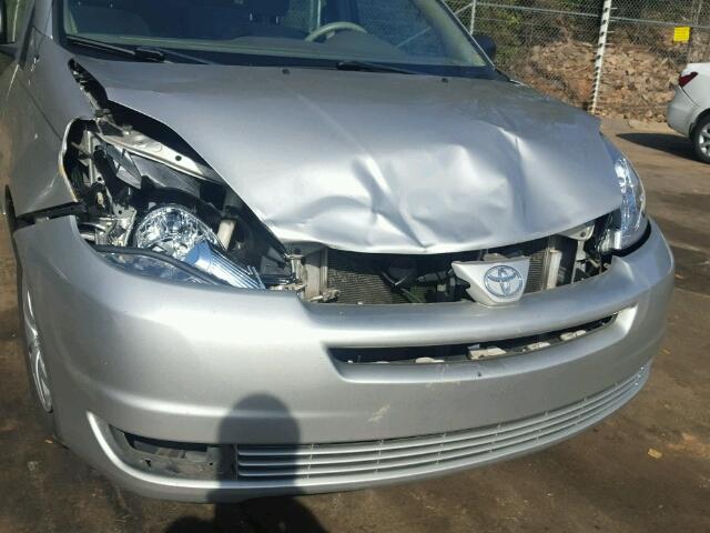 5TDZA23C35S238631 - 2005 TOYOTA SIENNA CE SILVER photo 9