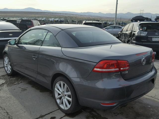 WVWBW8AH9DV005474 - 2013 VOLKSWAGEN EOS KOMFOR GRAY photo 3