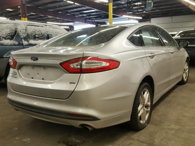 3FA6P0H71DR262757 - 2013 FORD FUSION SE SILVER photo 4