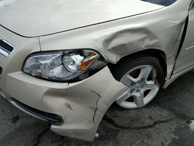 1G1ZB5EB0AF268059 - 2010 CHEVROLET MALIBU LS Bej foto 9