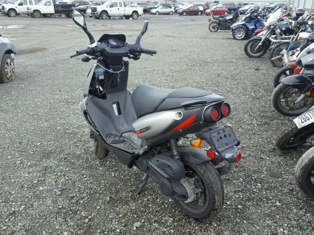 ZD4RLC1013S001895 - 2003 APRILIA SR50 DITEC GRAY photo 3