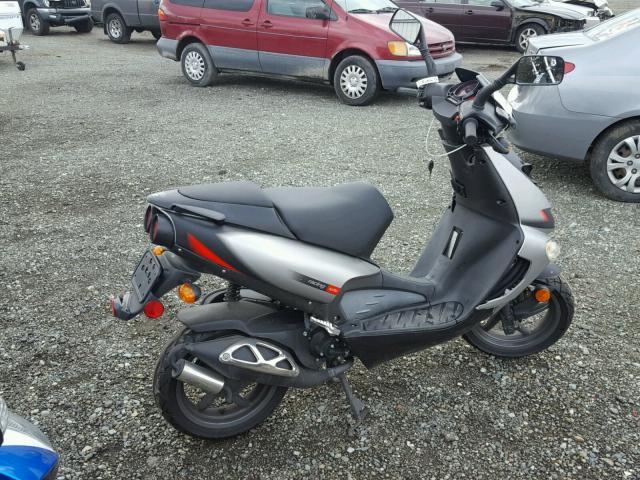 ZD4RLC1013S001895 - 2003 APRILIA SR50 DITEC GRAY photo 4