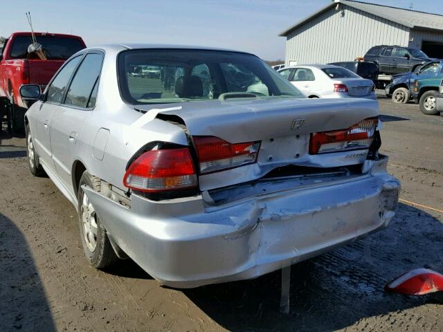 JHMCG55632C024845 - 2002 HONDA ACCORD EX SILVER photo 3