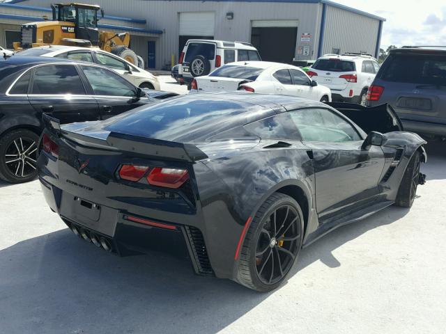 1G1YW2D73H5104476 - 2017 CHEVROLET CORVETTE G BLACK photo 4