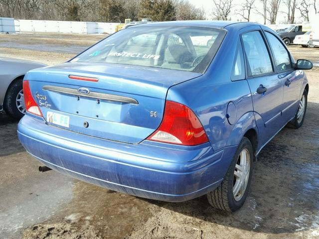 1FAFP34P12W340004 - 2002 FORD FOCUS SE BLUE photo 4