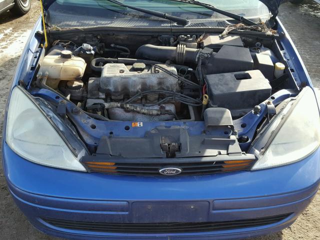 1FAFP34P12W340004 - 2002 FORD FOCUS SE BLUE photo 7