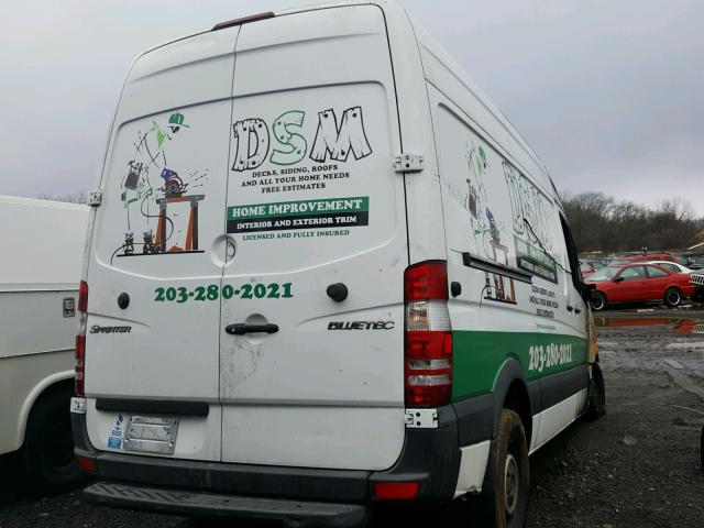 WD3PE7CC3C5721817 - 2012 MERCEDES-BENZ SPRINTER 2 WHITE photo 4