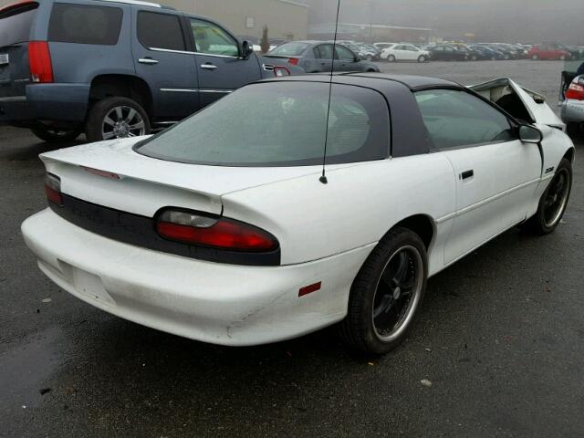 2G1FP22P8S2133692 - 1995 CHEVROLET CAMARO Z28 WHITE photo 4