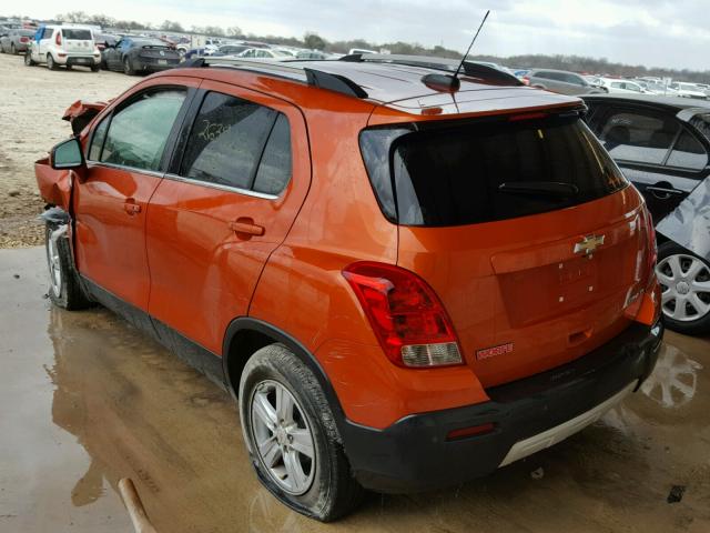 KL7CJLSB6FB263825 - 2015 CHEVROLET TRAX 1LT ORANGE photo 3