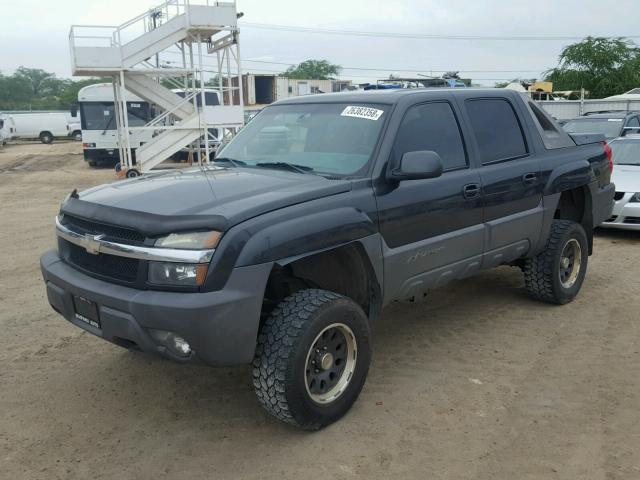 3GNEK13T13G153540 - 2003 CHEVROLET AVALANCHE GRAY photo 2