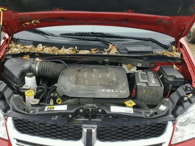 2C4RDGCG6DR686635 - 2013 DODGE GRAND CARA RED photo 7