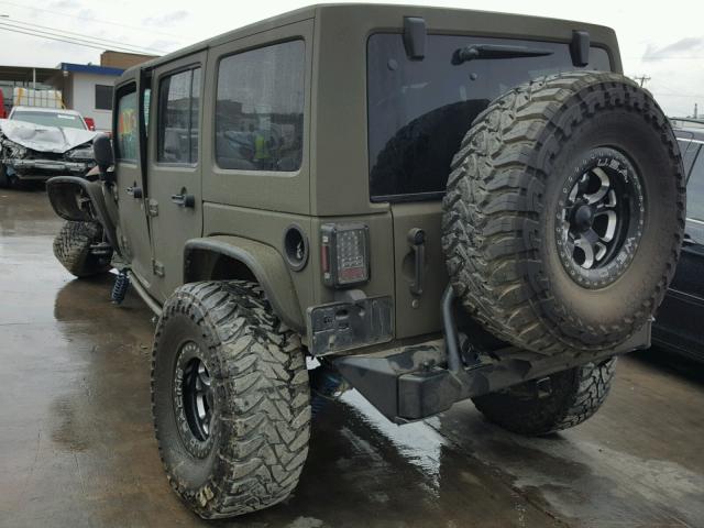 1C4BJWFG6FL768523 - 2015 JEEP WRANGLER U GREEN photo 3