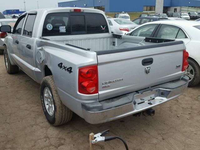 1D3HW48N06S708018 - 2006 DODGE DAKOTA QUA SILVER photo 3