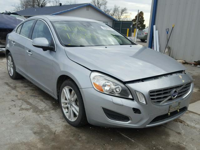 YV1612FS4D2170555 - 2013 VOLVO S60 T5 SILVER photo 1