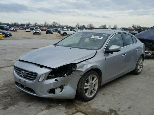 YV1612FS4D2170555 - 2013 VOLVO S60 T5 SILVER photo 2