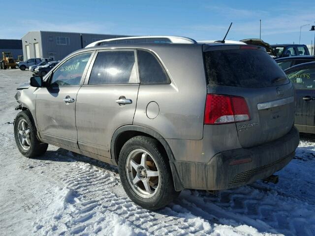 5XYKUDA22DG392435 - 2013 KIA SORENTO EX GRAY photo 3