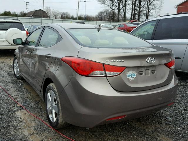 5NPDH4AE0DH260533 - 2013 HYUNDAI ELANTRA GL GOLD photo 3