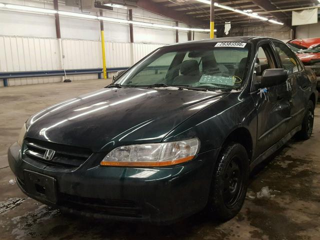 1HGCF86661A087163 - 2001 HONDA ACCORD VAL GREEN photo 2