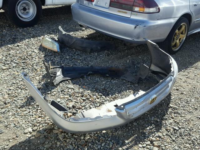 1HGCG16561A010756 - 2001 HONDA ACCORD EX SILVER photo 9