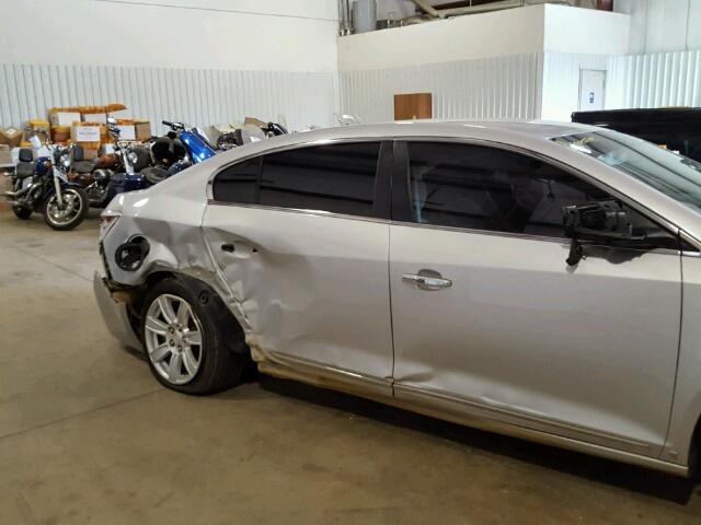 1G4GC5EG2AF120448 - 2010 BUICK LACROSSE C SILVER photo 9