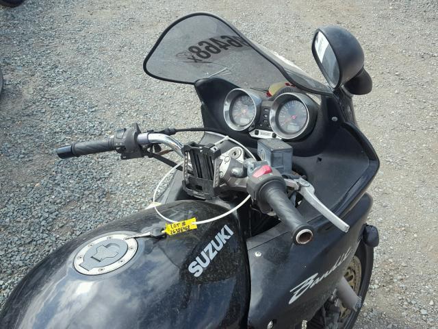 JS1GN7AAX22100415 - 2002 SUZUKI GSF600 S BLACK photo 5