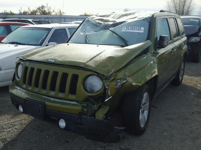 1C4NJPFB7CD627067 - 2012 JEEP PATRIOT LA GREEN photo 2