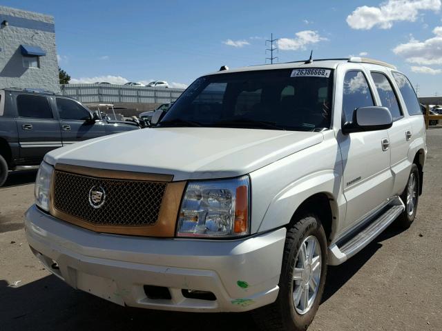 1GYEK63N24R274290 - 2004 CADILLAC ESCALADE L WHITE photo 2