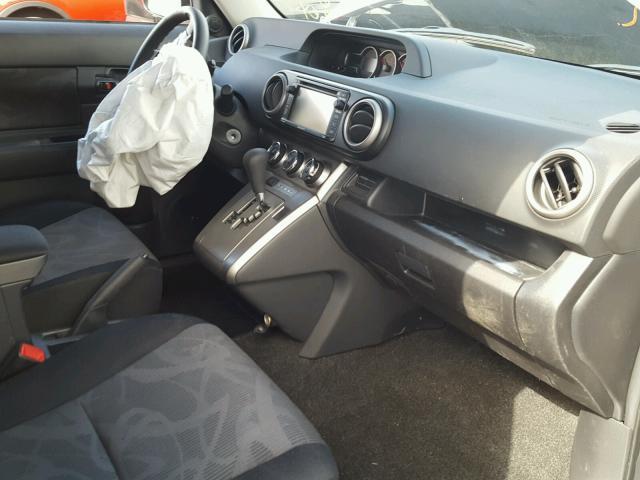 JTLZE4FE1EJ057302 - 2014 TOYOTA SCION XB 银色 照片 5