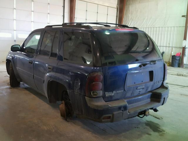 1GNDT13S932362212 - 2003 CHEVROLET TRAILBLAZE BLUE photo 3