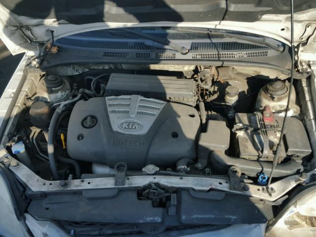 KNADC125456401463 - 2005 KIA RIO WHITE photo 7