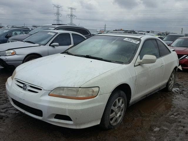 1HGCG320X2A016826 - 2002 HONDA ACCORD SE WHITE photo 2